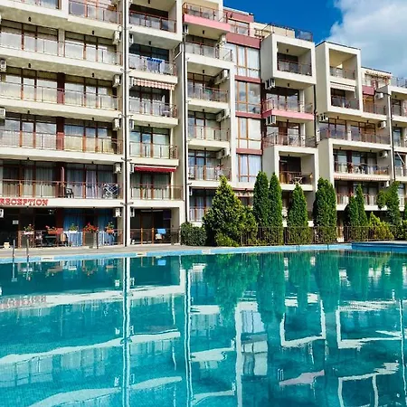 Lägenhet Студия До Моря 150 Метров *